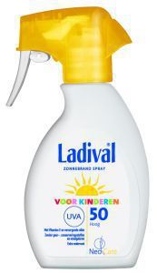 Foto van Ladival zonnebrand melk spray spf 50+ kind 200 ml via drogist