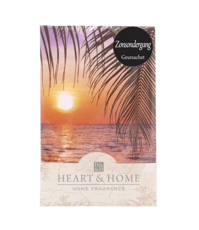 Foto van Heart & home geursachet - zonsondergang 1st via drogist